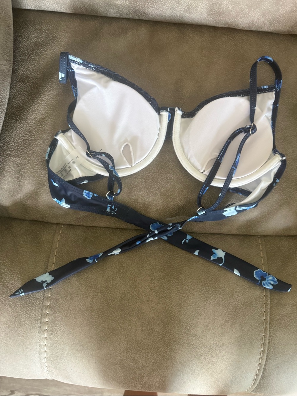 Blue floral underwire and high waist ruched bikini - Picture 3 of 8